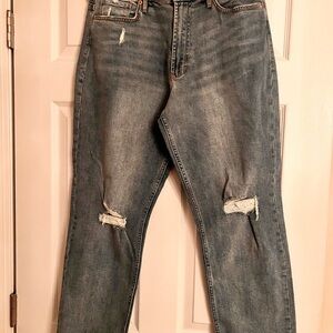 NEW DEAR JOHN Distressed Relaxed Fit Jeans - Blue. Sz 30" waist.